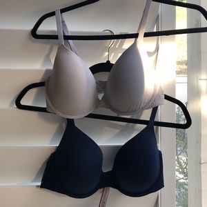 Victoria’s Secret bundle of 2 bras 36C